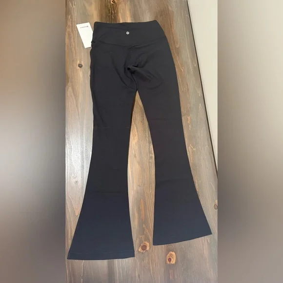 NWT Lululemon Align Asym Mini Flare 32”, Black, Size 8 - Picture 5 of 9